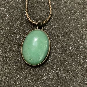 Express jade necklace